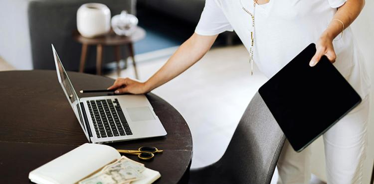 “Donne in digitale”