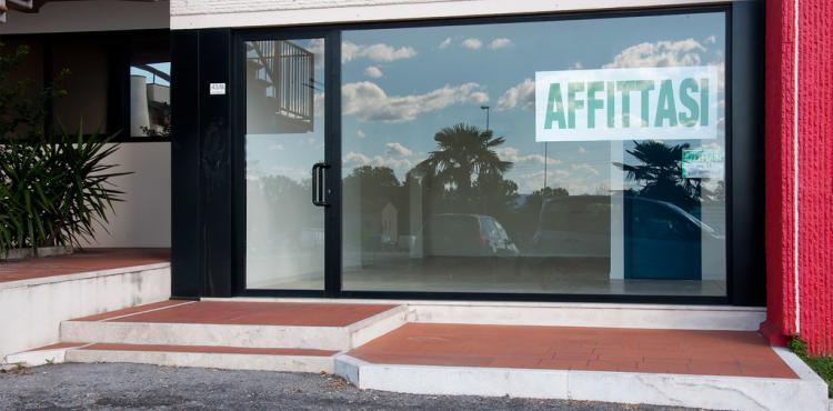 l'immagine di un locale commerciale in affitto