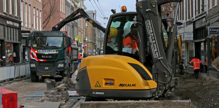 <span>Photo by <a href="https://unsplash.com/@fonsheijnsbroek51?utm_source=unsplash&utm_medium=referral&utm_content=creditCopyText">Fons Heijnsbroek</a> on <a href="https://unsplash.com/s/photos/public-works?utm_source=unsplash&utm_medium=referral&utm_content=creditCopyText">Unsplash</a></span> Lavori pubblici