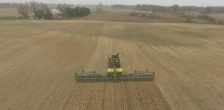 <span>Photo by <a href="https://unsplash.com/@kingimaging?utm_source=unsplash&utm_medium=referral&utm_content=creditCopyText">Loren King</a> on <a href="https://unsplash.com/s/photos/agriculture-machinery?utm_source=unsplash&utm_medium=referral&utm_content=creditCopyText">Unsplash</a></span> Agricoltura