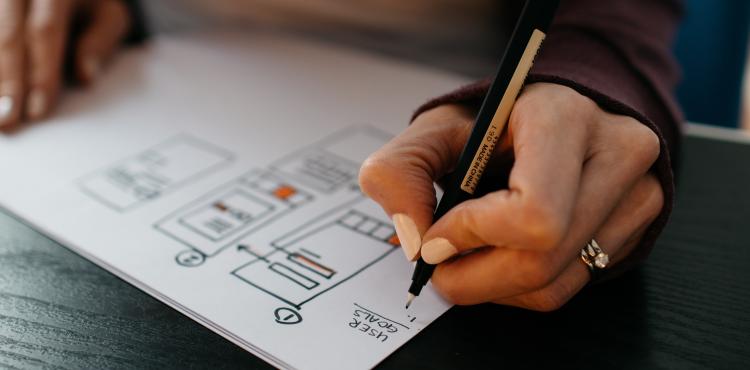 <span>Photo by <a href="https://unsplash.com/@kellysikkema?utm_source=unsplash&utm_medium=referral&utm_content=creditCopyText">Kelly Sikkema</a> on <a href="https://unsplash.com/s/photos/work?utm_source=unsplash&utm_medium=referral&utm_content=creditCopyText">Unsplash</a></span> Lavoro