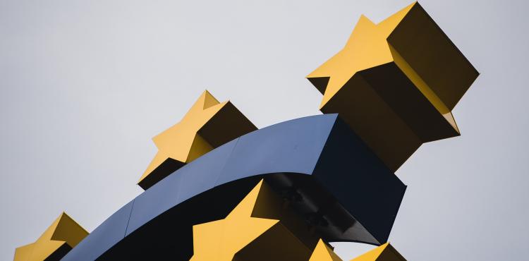 Photo by <a href="https://unsplash.com/@mbaumi?utm_source=unsplash&utm_medium=referral&utm_content=creditCopyText">Mika Baumeister</a> on <a href="https://unsplash.com/s/photos/european-union?utm_source=unsplash&utm_medium=referral&utm_content=creditCopyText">Unsplash</a> Unione europea