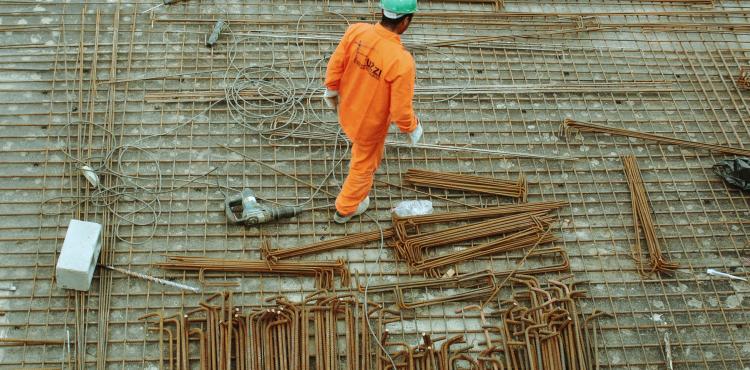 Photo by <a href="https://unsplash.com/@guiccunha?utm_source=unsplash&utm_medium=referral&utm_content=creditCopyText">Guilherme Cunha</a> on <a href="https://unsplash.com/s/photos/building-construction?utm_source=unsplash&utm_medium=referral&utm_content=creditCopyText">Unsplash</a> Edilizia