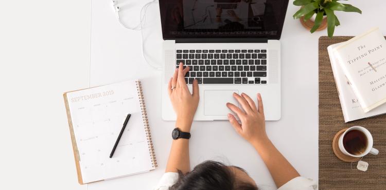 Photo by <a href="https://unsplash.com/@chuklanov?utm_source=unsplash&utm_medium=referral&utm_content=creditCopyText">Avel Chuklanov</a> on <a href="https://unsplash.com/s/photos/work?utm_source=unsplash&utm_medium=referral&utm_content=creditCopyText">Unsplash</a> Lavoro