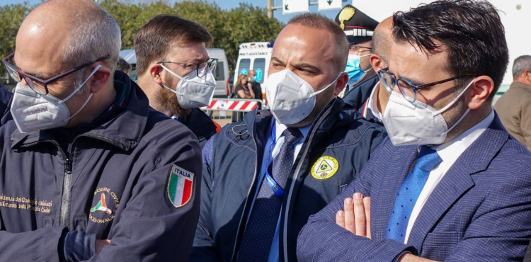 l'assessore regionale dell'Ambiente, Gianni Lampis