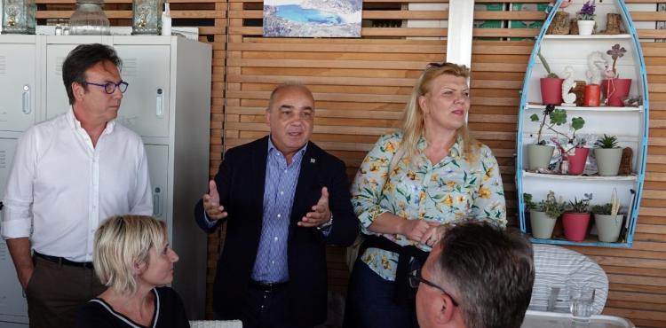 l'assessore regionale del Turismo, Gianni Chessa, con gli ospiti polacchi